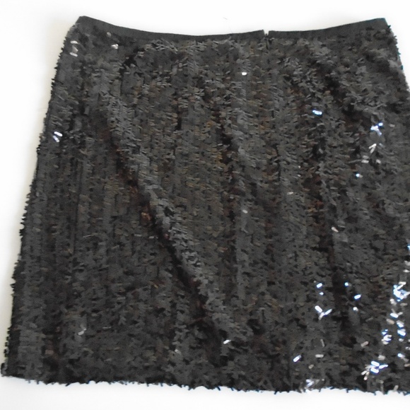 Ann Taylor Dresses & Skirts - Ann Taylor Black Sequin pencil skirt size 16.